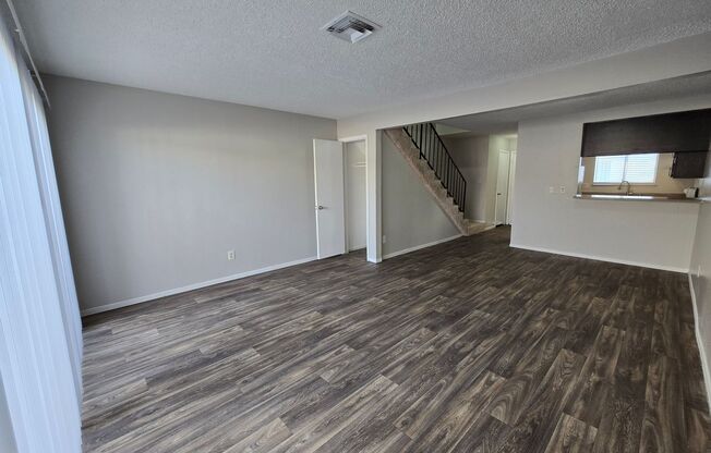 2 beds, 1.5 baths, 992 sqft, $1,350, Unit 900B