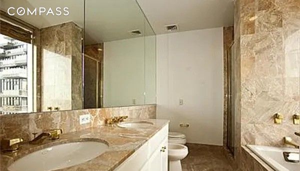 2 beds, 2 baths, $8,750, Unit 56E