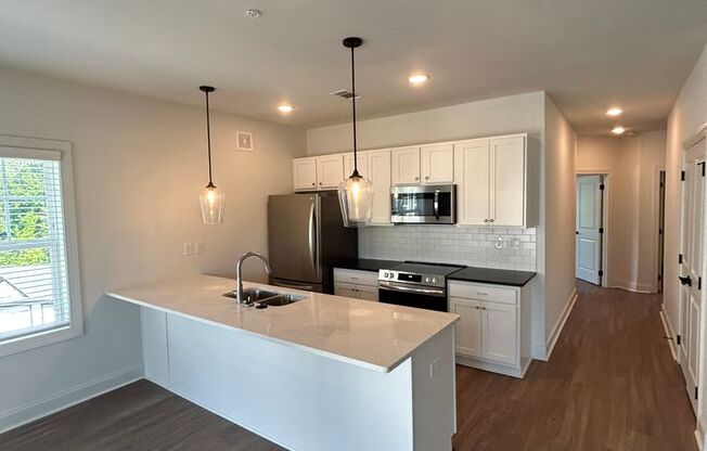 2 beds, 2 baths, 1,190 sqft, $2,000, Unit A302