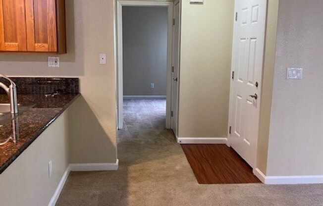 1 bed, 1 bath, 700 sqft, $1,750, Unit 139