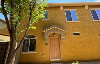 3 beds, 2.5 baths, $1,985, Unit UNIT 1045