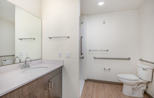 2 beds, 2 baths, $2,250, Unit Unit B217