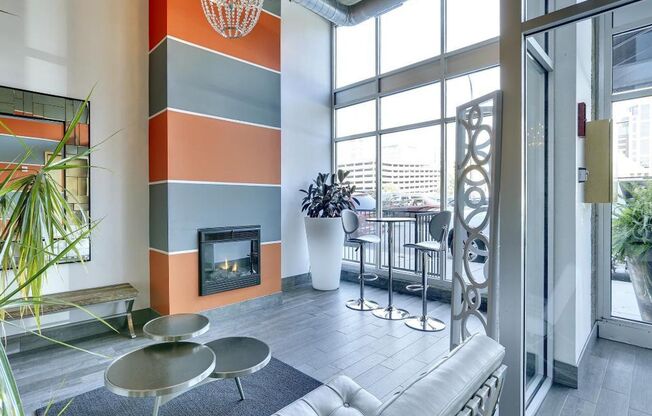 3 beds, 2 baths, $3,099, Unit #707