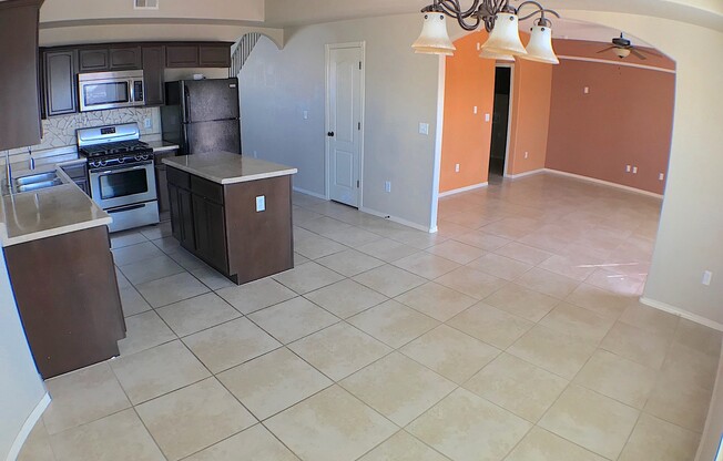 Northeast El Paso 3 Bed Refrig A/C