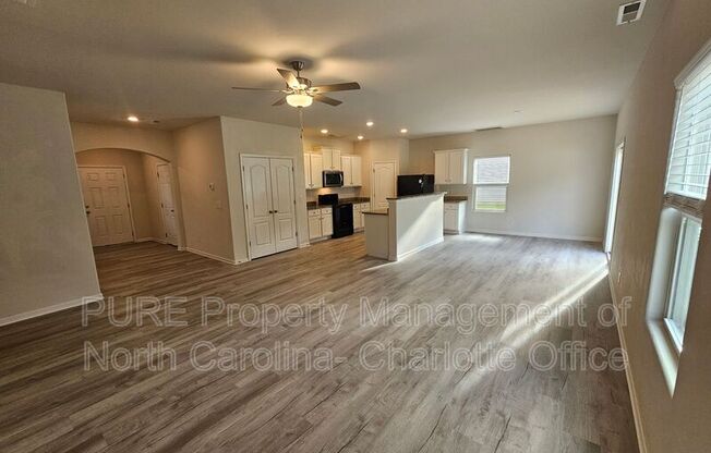 7015 AMBERLY HLS RD