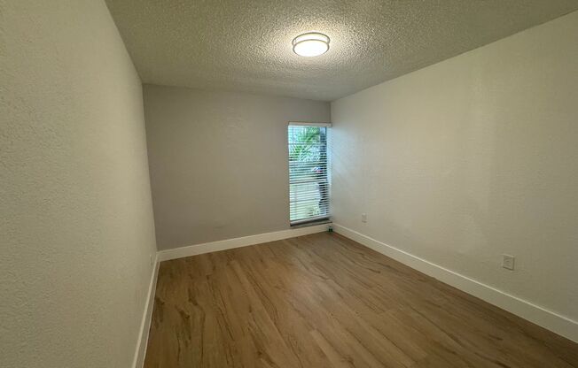 2 beds, 1 bath, 850 sqft, $1,995, Unit 6036-6