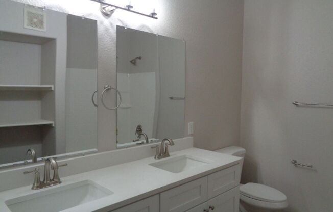 1 bed, 1 bath, $1,275, Unit # 2018