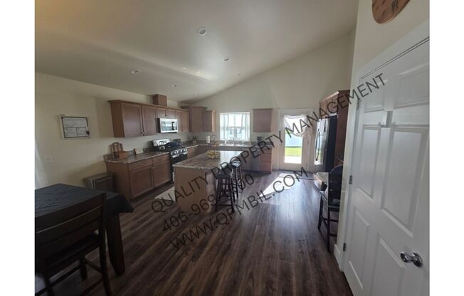 BEAUTIFUL 3 BED 2 BATH SINGLE FAMILY HOUSE IN BILLINGS HEIGHTS