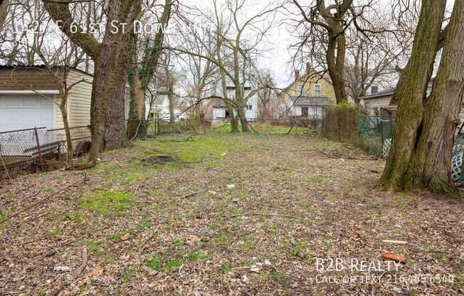 1427 E 61 ST