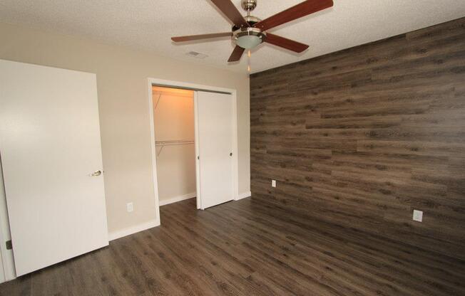 2 beds, 2 baths, 850 sqft, $1,295, Unit 223