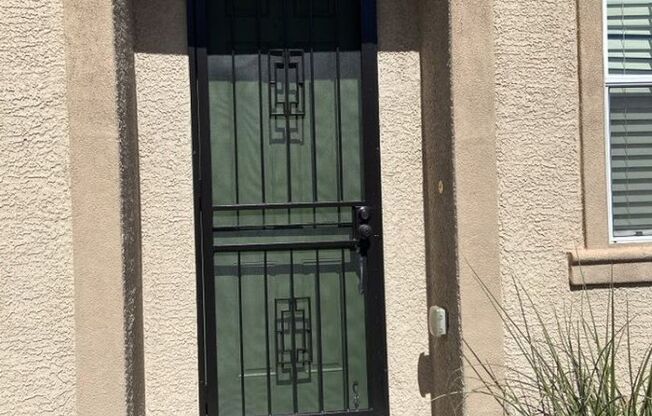 ADORABLE 3 BEDROOM 2 STORY 2 CAR GARAGE HOME IN A GATED COMMUNITY!