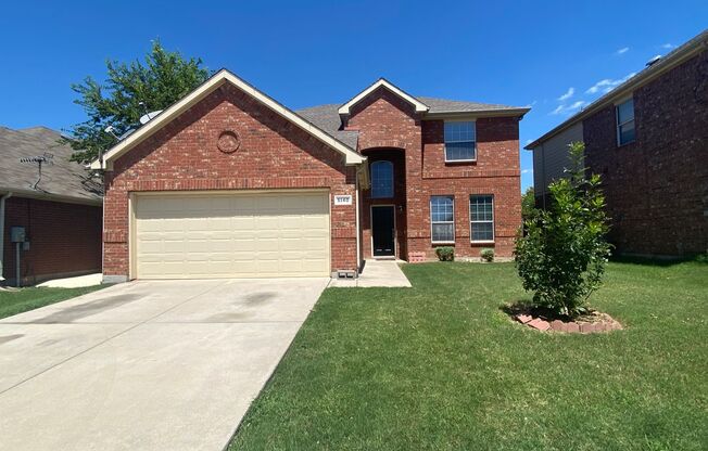 **Gorgeous 4 bedroom** AVAILABLE NOW!