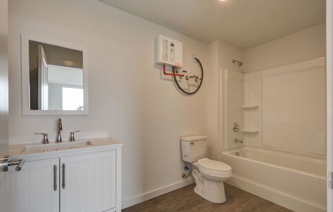 2 beds, 2 baths, 900 sqft, $1,995, Unit 413