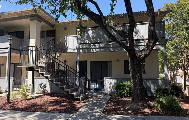 SOUTH SAN JOSE - Warm and Inviting condo in desirable neighborhood