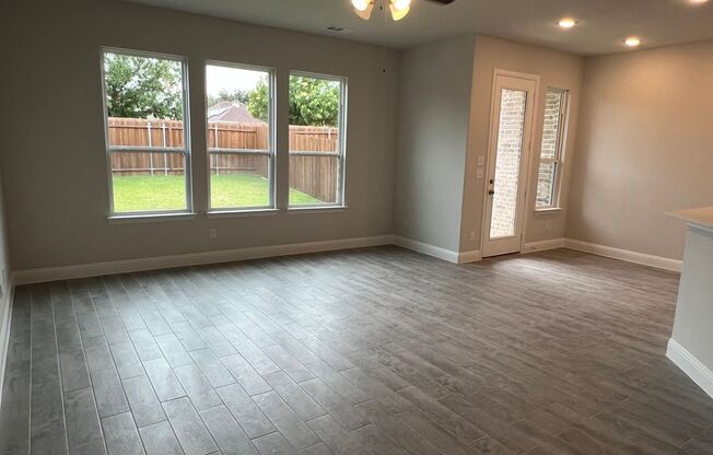 552 Hutchinson Lane