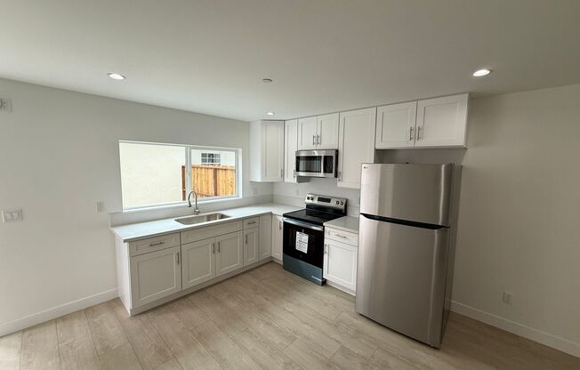 Stunning, Newly Remodeled 3 Bedroom, 2 Bath
