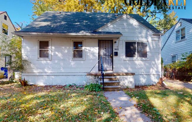 3 Bed/ 1 Bath Single Family - Detroit $1150/ month