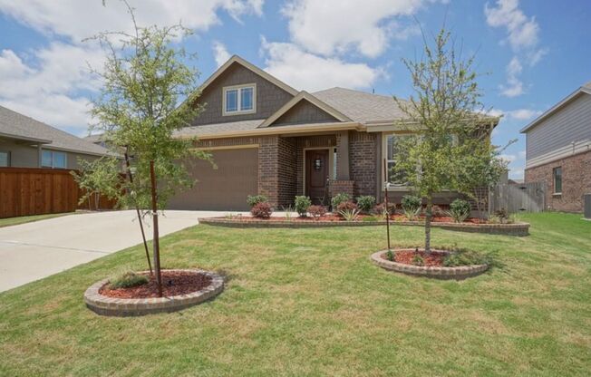 GREAT ONE STORY HOME IN FALCON POINTE*