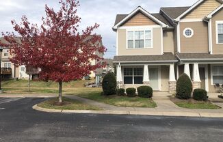 Nashville - 2 Bedroom Condo 2.5 Baths 37214