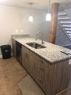 1 bed, 1 bath, 720 sqft, $1,661