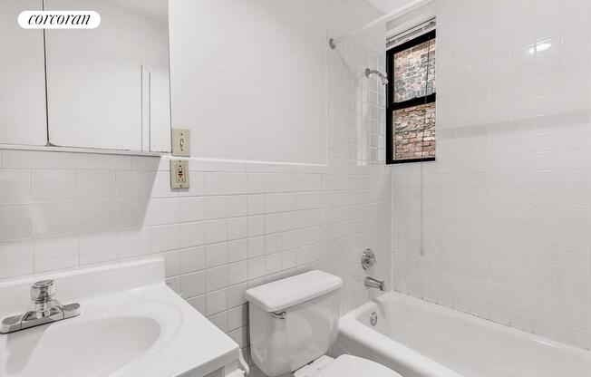 235 E 53 ST