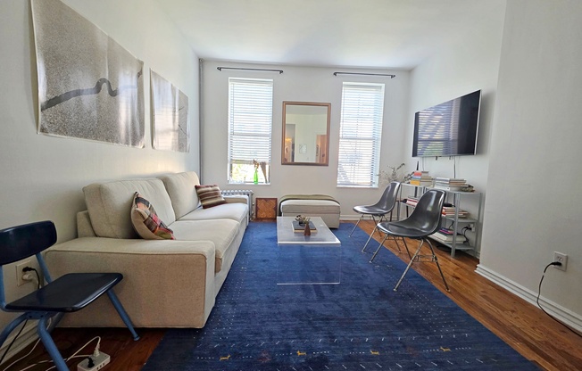 1111 PUTNAM AVE