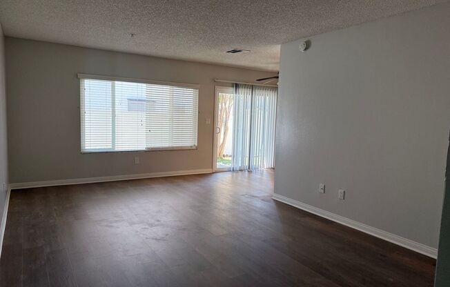 1 bed, 1 bath, 715 sqft, $2,460, Unit A015