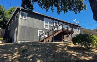 2 Bedroom Duplex in Martinez