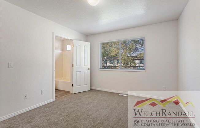 3 beds, 1.5 baths, $1,445, Unit # #B