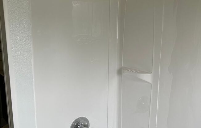 1 bed, 1 bath, 800 sqft, $775, Unit Unit #2 front house