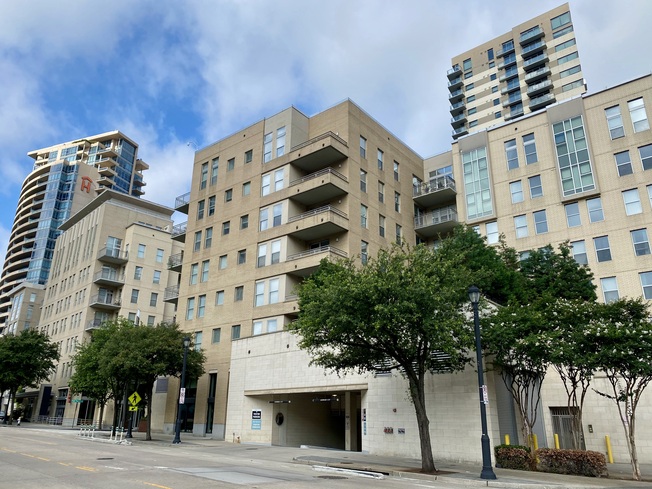 Victory Park Apartments off N Houston St, Dallas, TX