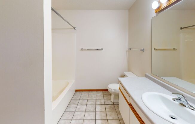 2 beds, 1 bath, 1,088 sqft, $1,195, Unit 3101-214