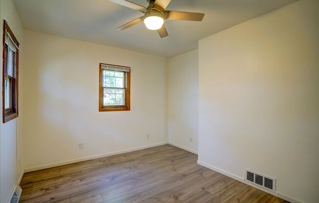 2 beds, 1 bath, $2,025