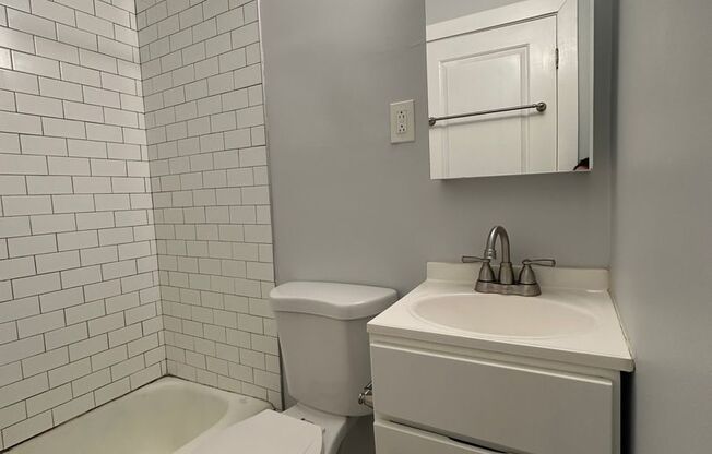 Studio, 1 bath, 525 sqft, $1,150, Unit Unit 6