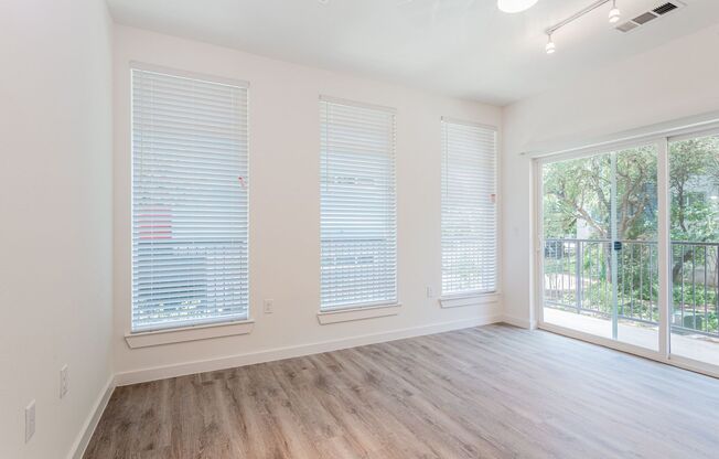 1 bed, 1 bath, 775 sqft, $1,395, Unit 3212