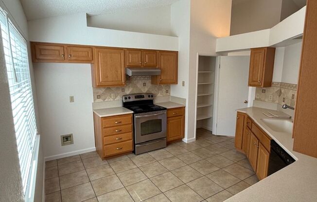 3 beds, 2 baths, $3,495