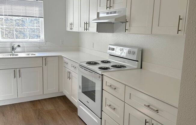 3 beds, 2.5 baths, 1,550 sqft, $3,355, Unit C 113