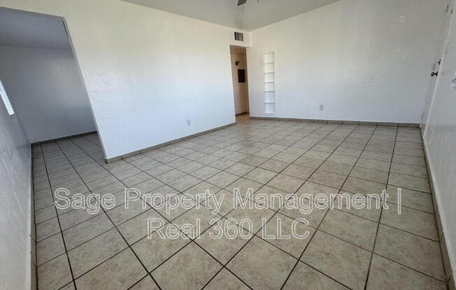 444 S BELLVIEW