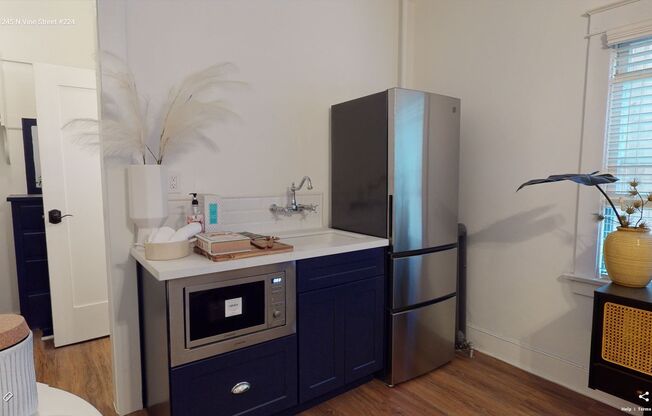 Studio, 1 bath, 350 sqft, $1,500, Unit 324