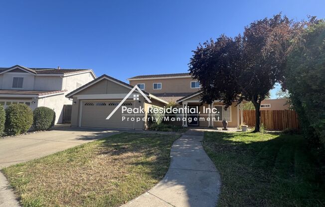 Spacious 4bd/3ba Rocklin Home with 2 Car Garage