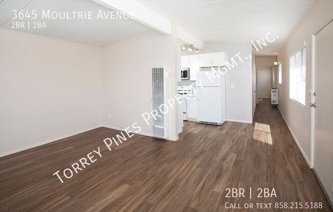 3645 MOULTRIE AVE