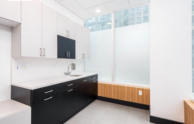 Studio, 3 baths, 2,000 sqft, $9,833, Unit 7