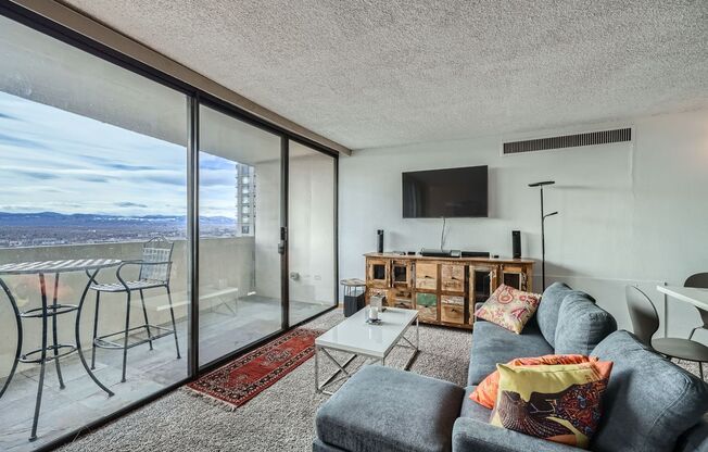 1 bed, 1 bath, $2,995, Unit # 36N
