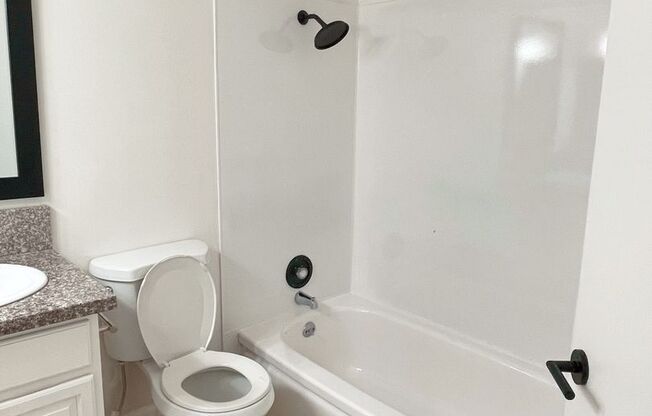 1 bed, 1 bath, 750 sqft, $1,375, Unit 71