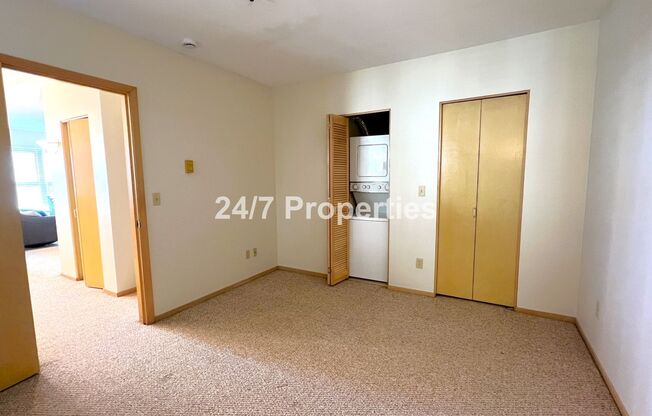 1 bed, 1 bath, $1,900