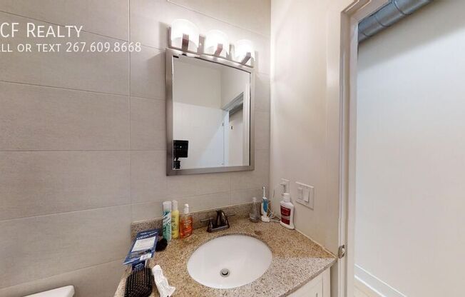 1305 LOCUST ST
