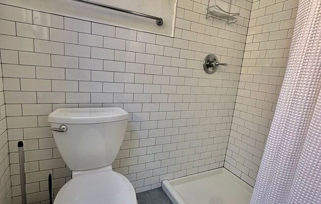 2324 Cambreleng LLC