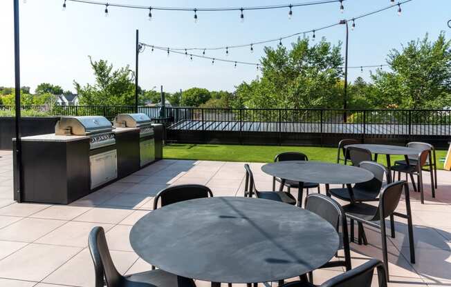 Grills and Decks at CityLine Apartments, Minneapolis, MN