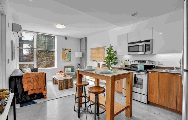 1 bed, 1 bath, 494 sqft, $1,350, Unit 261-306