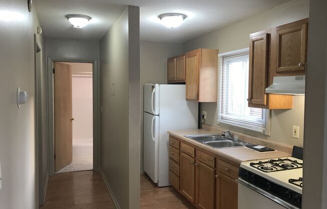 1 bed, 1 bath, 600 sqft, $949, Unit 25